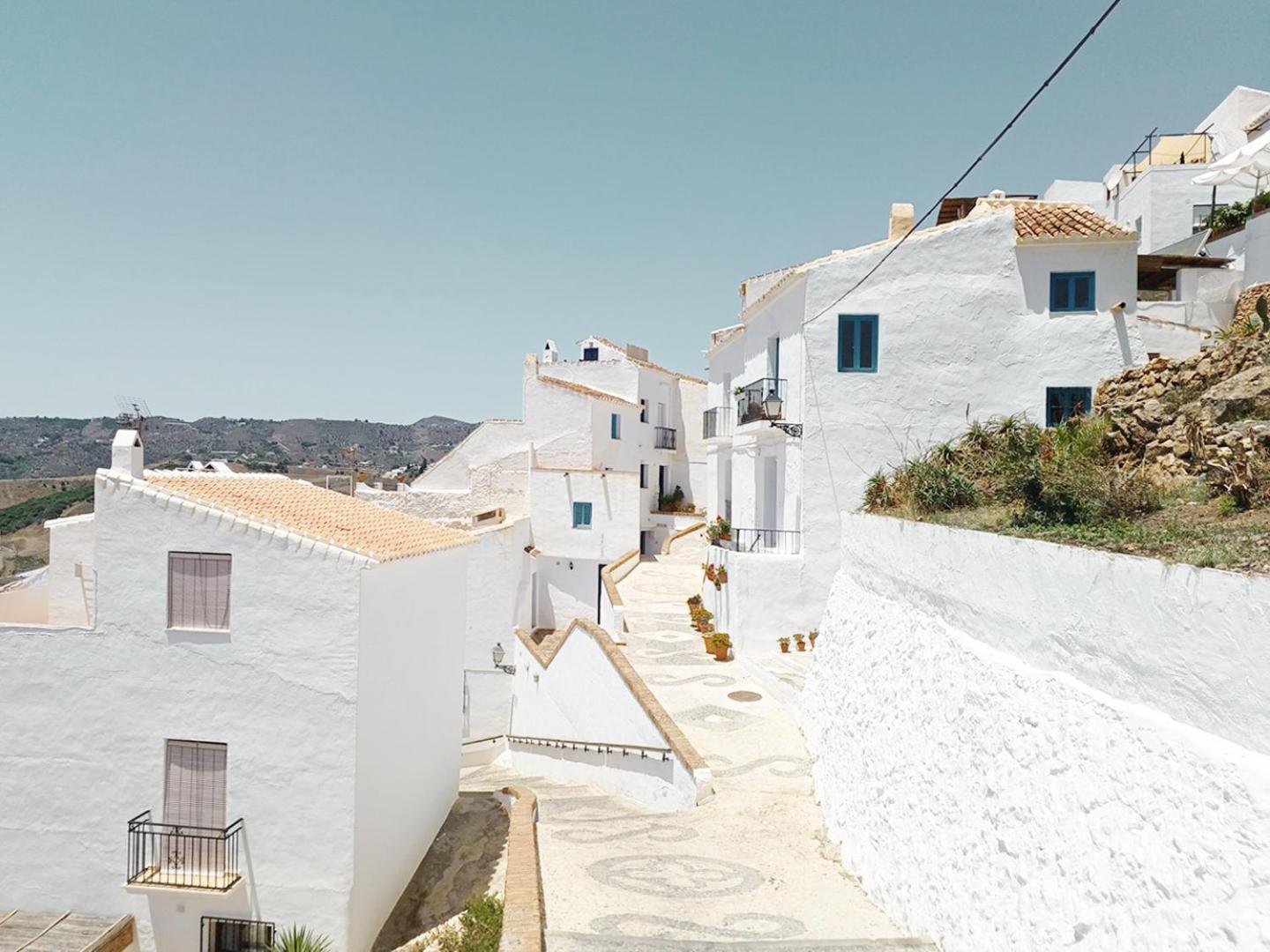 Las Pizarrillas: Tu Hogar En Este Blanco Pueblo Frigiliana Exterior photo